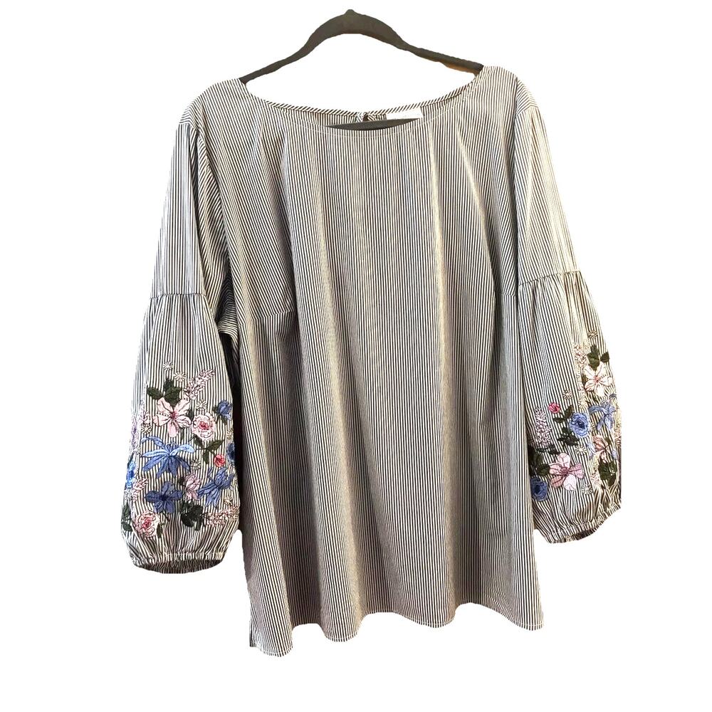Liz Claiborne Women Blouse XXL Blue Pinstripe Embroidered Sleeves Classic 085